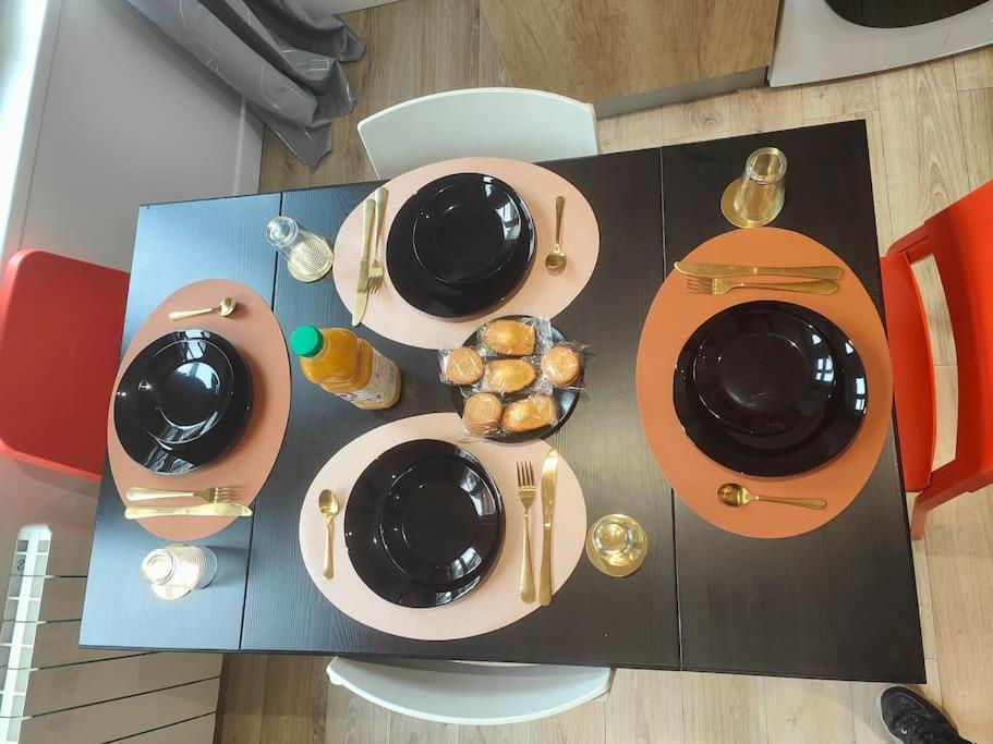 La Feline - Duplex - Vieux Valenciennes - Familial Apartment Екстериор снимка